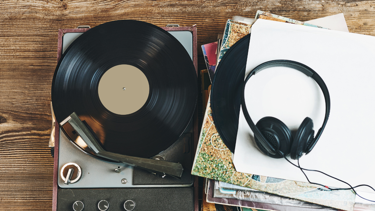 I discovered how to listen to old music for free